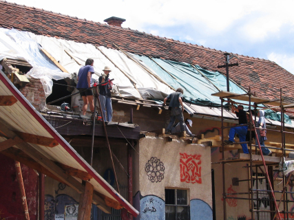 Axt und Kelle, Metelkova, 2004
