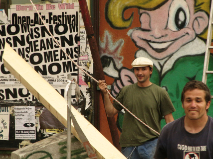 Axt und Kelle, Metelkova, 2004