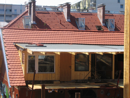 Axt und Kelle, Metelkova, 2004