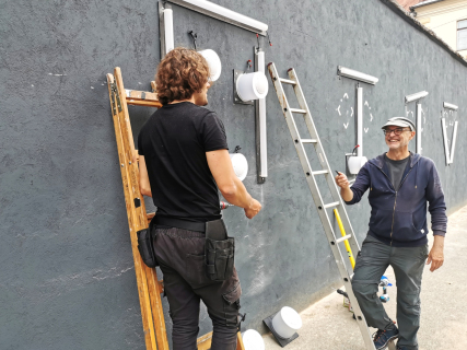 François Donato - Time Leaks / Čas odteka