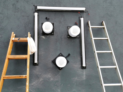 François Donato - Time Leaks / Čas odteka