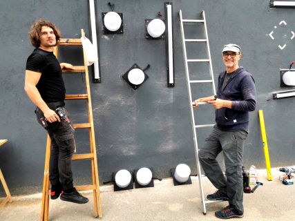 François Donato - Time Leaks / Čas odteka