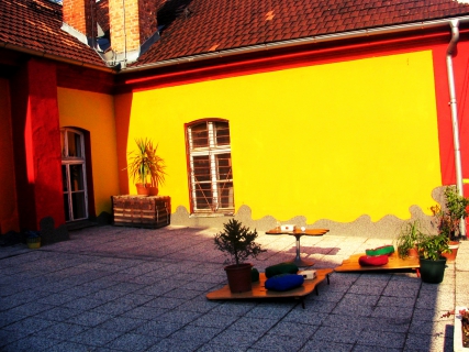 Jana Japelj, Primož Karba & Gregor Jokič (Mizzart) - Plaža (2006)