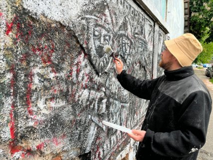 Lav Paripović - Nepoznani hrami / Unknown Temples (2025)