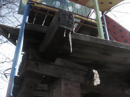 Renata Vidič, Katjuša Kovačič, Stane Ovsec, Marko Kovačič, Axt & Kelle - Razgledni stolp (preureditev) (2006)